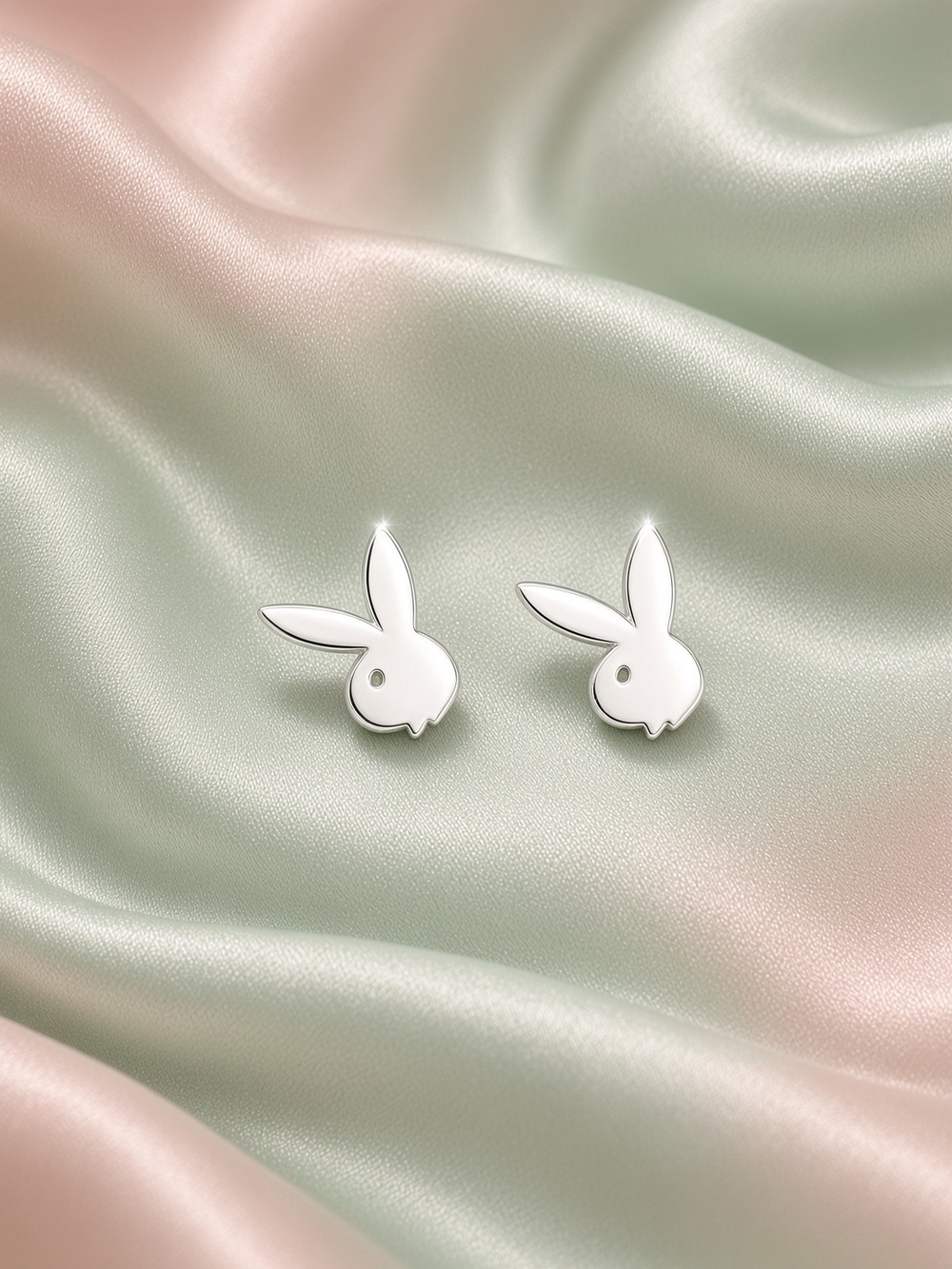🐰 NEW Playboy Bunny Stud Earrings 🐰
